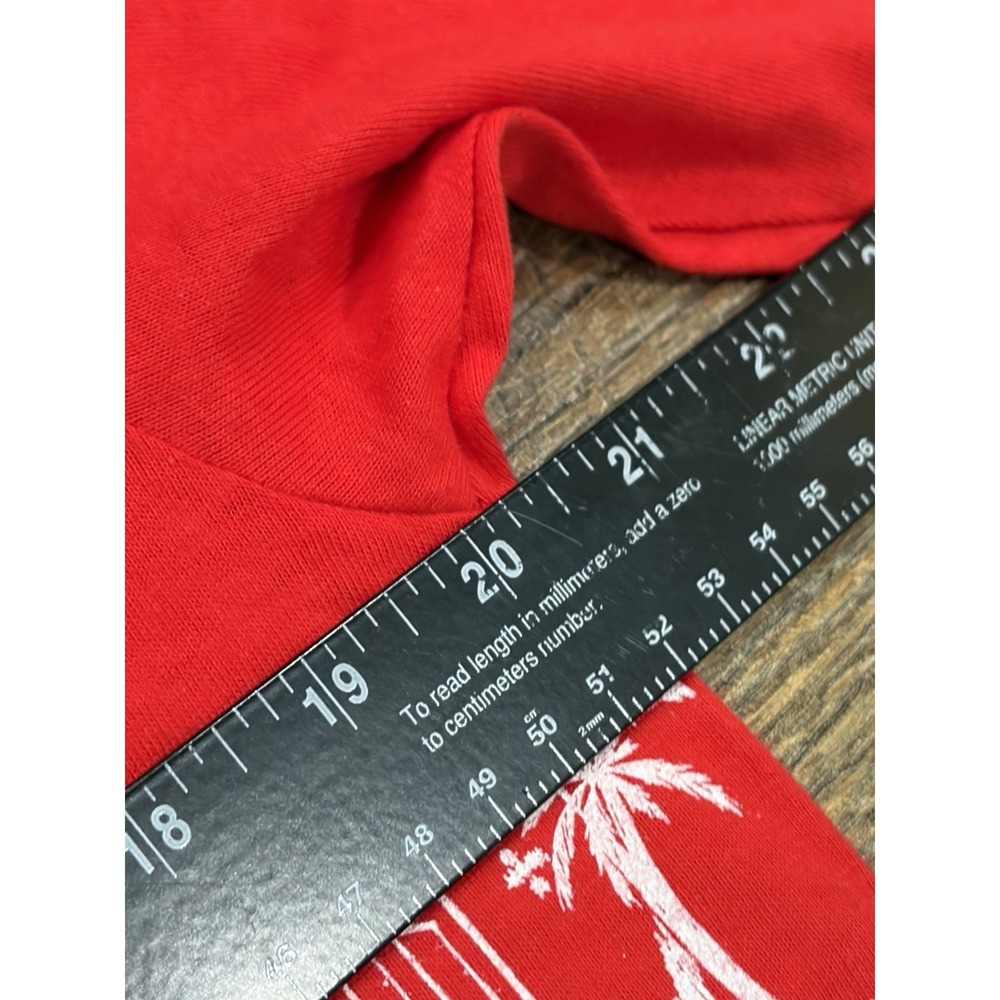 Vintage 80s St. Andrews Priory Honolulu‎ Hawaii Graphic Tee Red Medium Beach - Picture 7 of 8